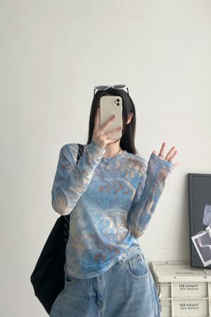 Women's Blue Tie-Dye Long Sleeve T-Shirt - Slim Fit Round Neck with Sun Protection - Summer Korean Style