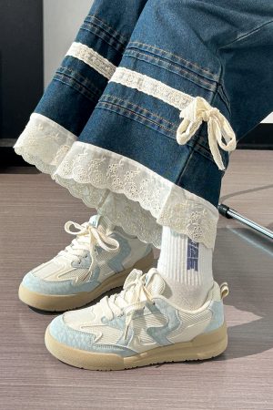 Women's Breathable Mesh Sports Sneakers - Trendy White Canvas Shoes for Summer 2025, Versatile and Stylish for Everyday Wear