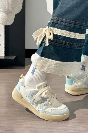 Women's Breathable Mesh Sports Sneakers - Trendy White Canvas Shoes for Summer 2025, Versatile and Stylish for Everyday Wear