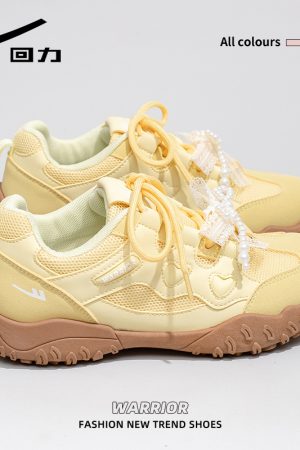 Women's Breathable Soft Sole Mesh Mountaineering Shoes - Versatile Black and White Old Daddy Style for Summer 2025