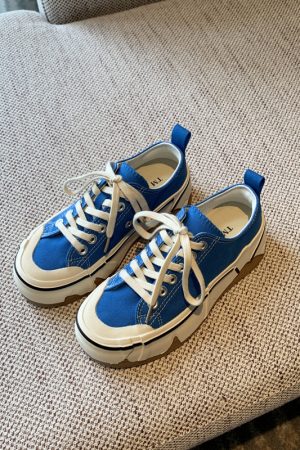 Women's Canvas Lace-Up Sneakers - 2025 Spring Korean Style Thick-Soled Low-Top Casual Shoes - Fashionable and Versatile for Everyday Wear