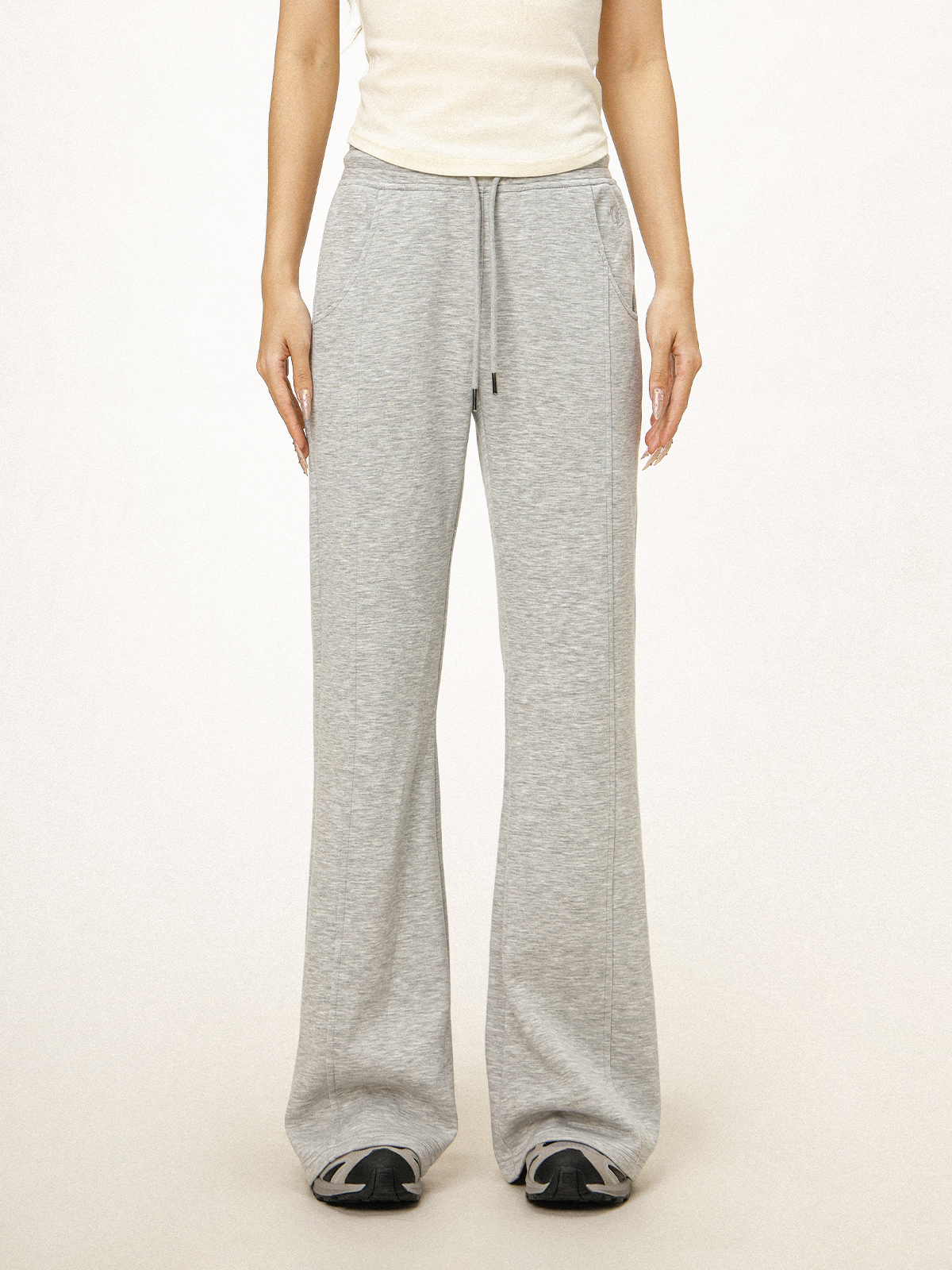 Women's Casual Sports Flared Pants - Micro-Flare Wide-Leg Sweatpants for Yoga & Everyday Wear - American Style Women's Casual Sports Flared Pants - Micro-Flare Wide-Leg Sweatpants for Yoga & Everyday Wear - American Style