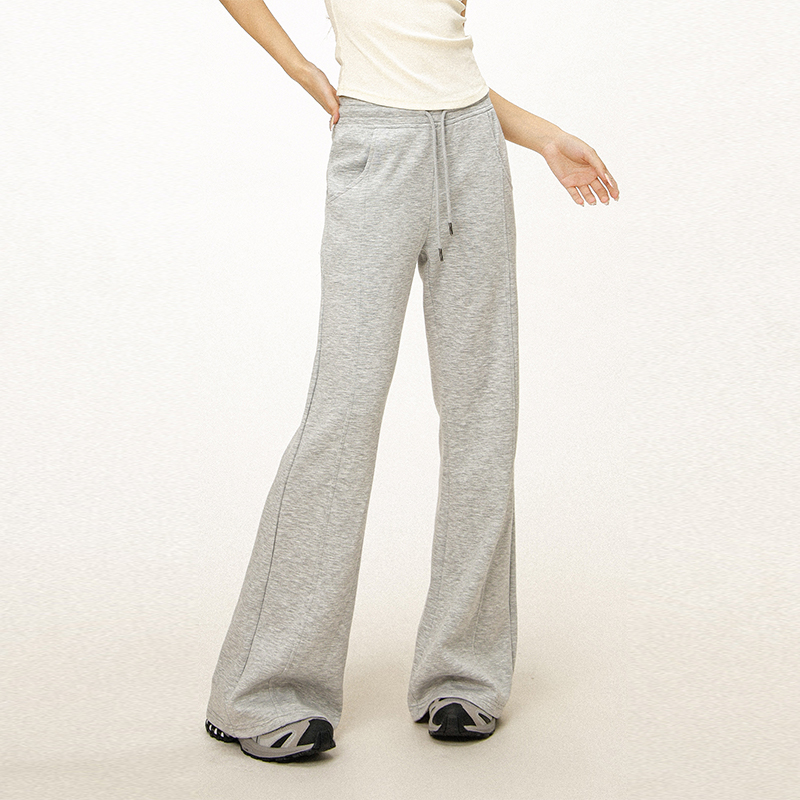 Women's Casual Sports Flared Pants - Micro-Flare Wide-Leg Sweatpants for Yoga & Everyday Wear - American Style Women's Casual Sports Flared Pants - Micro-Flare Wide-Leg Sweatpants for Yoga & Everyday Wear - American Style