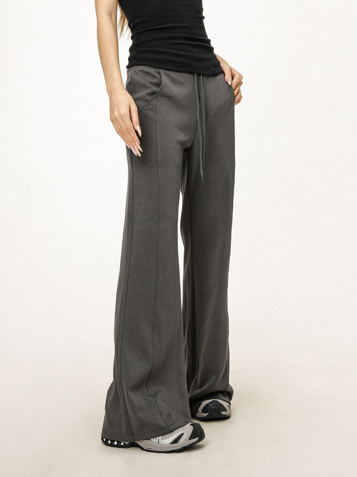 Women's Casual Sports Flared Pants - Micro-Flare Wide-Leg Sweatpants for Yoga & Everyday Wear - American Style Women's Casual Sports Flared Pants - Micro-Flare Wide-Leg Sweatpants for Yoga & Everyday Wear - American Style