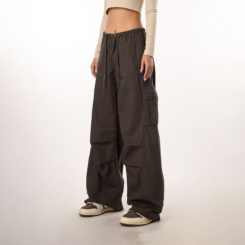 Women's Casual Wide-Leg Paratrooper Pants - Thin Straight Fit, Summer Style, American Workwear, Loose-Fit for Comfort Women's Casual Wide-Leg Paratrooper Pants - Thin Straight Fit, Summer Style, American Workwear, Loose-Fit for Comfort