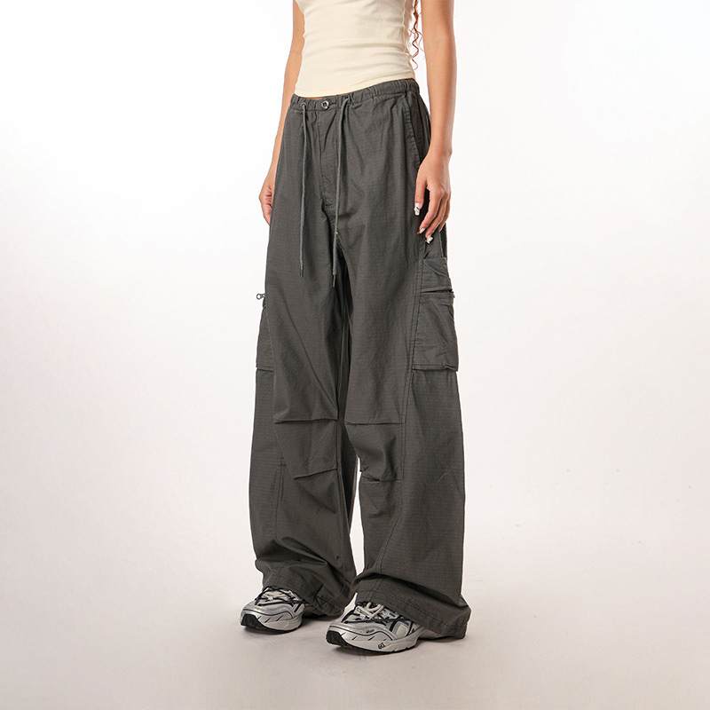 Women's Casual Wide-Leg Paratrooper Pants - Thin Straight Fit, Summer Style, American Workwear, Loose-Fit for Comfort Women's Casual Wide-Leg Paratrooper Pants - Thin Straight Fit, Summer Style, American Workwear, Loose-Fit for Comfort