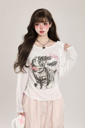 Women's Cat Long Sleeve T-Shirt Sun Protection Cover-Up, Sheer Spring Outfit with Relaxed Fit, Sweet and Spicy Style