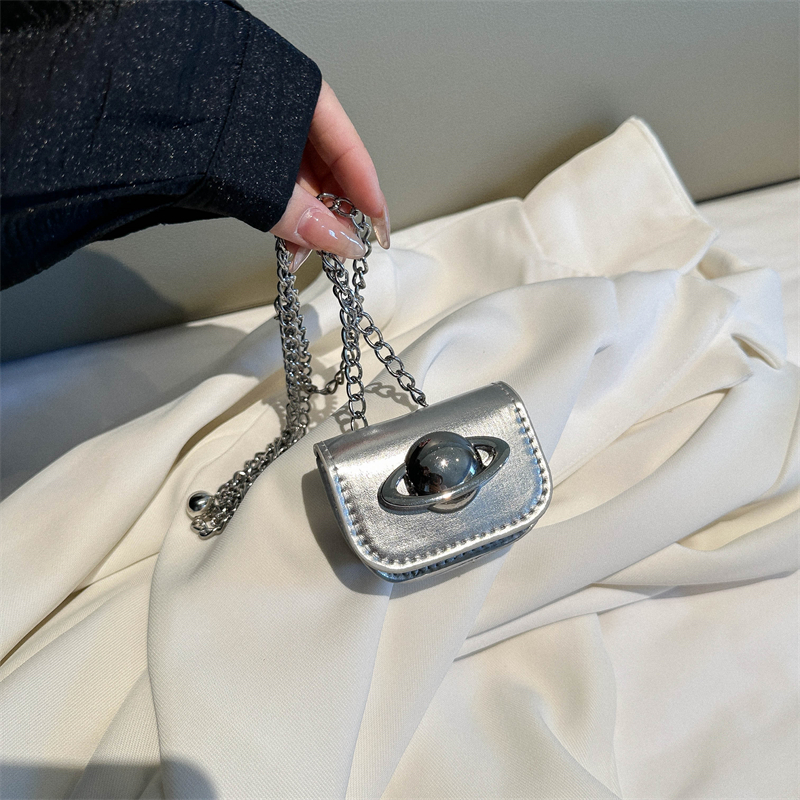 Women’s Chain Waist Bag - Internet Celebrity Style Crossbody Mini Pouch for Jeans, Decorative Leather Waist Belt Bag Women’s Chain Waist Bag - Internet Celebrity Style Crossbody Mini Pouch for Jeans, Decorative Leather Waist Belt Bag