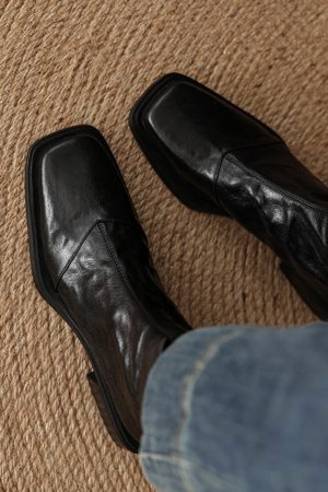 Women's Chunky Heel Ankle Boots - Slim Fit Square Toe Martin Boots for Autumn Winter 2024 in Black