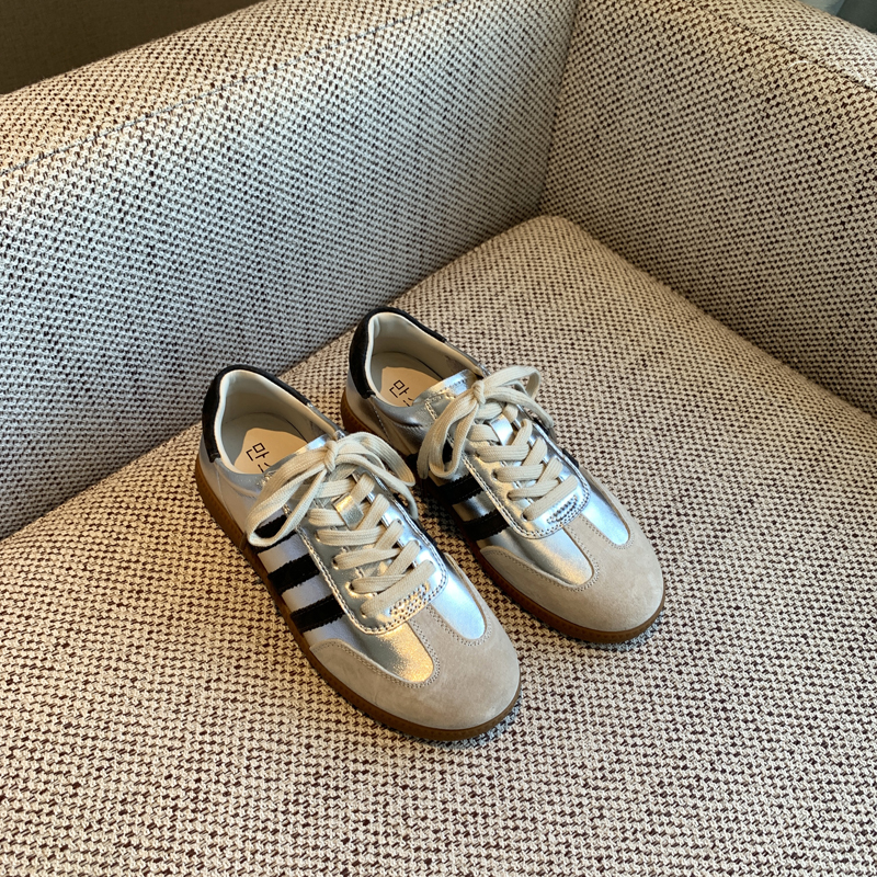 Women's Color-Block Lace-Up Flat Genuine Leather Casual Cycling Sneakers - Trendy 2025 Fashion Footwear Women's Color-Block Lace-Up Flat Genuine Leather Casual Cycling Sneakers - Trendy 2025 Fashion Footwear