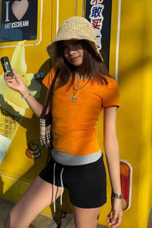 Women's Color-Blocked Casual Sports Shorts - Slim Fit, Flattering Low-Waist Design for Summer, Versatile Activewear