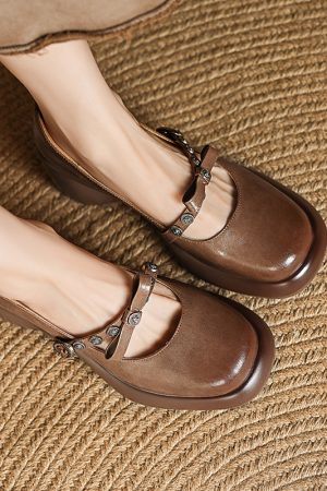 Women's Comfortable Chunky Heels Mary Jane Flats - Square Toe Italian Style High Heels for Everyday Elegance