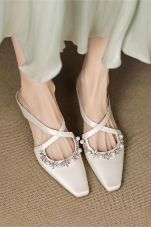 Women's Cross-Strap Ultra-Soft Sandals with Pearl Rhinestone Detail - Fashionable and Versatile Italian Style Footwear