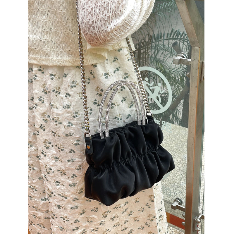 Women's Elegant Pleated Rhinestone Handheld Shoulder Bag, 2023 Summer Cloud Chain Crossbody Trend Women's Elegant Pleated Rhinestone Handheld Shoulder Bag, 2023 Summer Cloud Chain Crossbody Trend