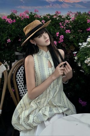 Women's Floral Jacquard Puff Cloud Vest with Stand Collar & Straps - All-Cotton Color-Woven Chinese Style Top