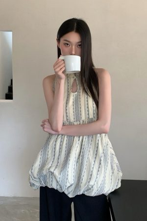 Women's Floral Jacquard Puff Cloud Vest with Stand Collar & Straps - All-Cotton Color-Woven Chinese Style Top