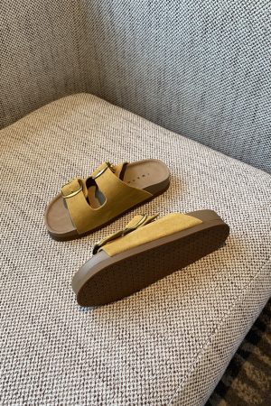 Women's Genuine Leather One-Strap Thick-Soled Outdoor Slides Sandals â€“ Summer 2025 Soft Sole Footwear for Comfort and Style