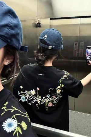 Women's Gray Floral Embroidered High Street T-Shirt - Summer Short Sleeve Heavyweight Cotton Top, Trendy American Style