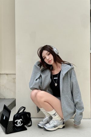 Women's Gray Loose Hooded Sweatshirt and Shorts Two-Piece Set, Light Fabric, Casual Zip-Up Cardigan, Relaxed Style