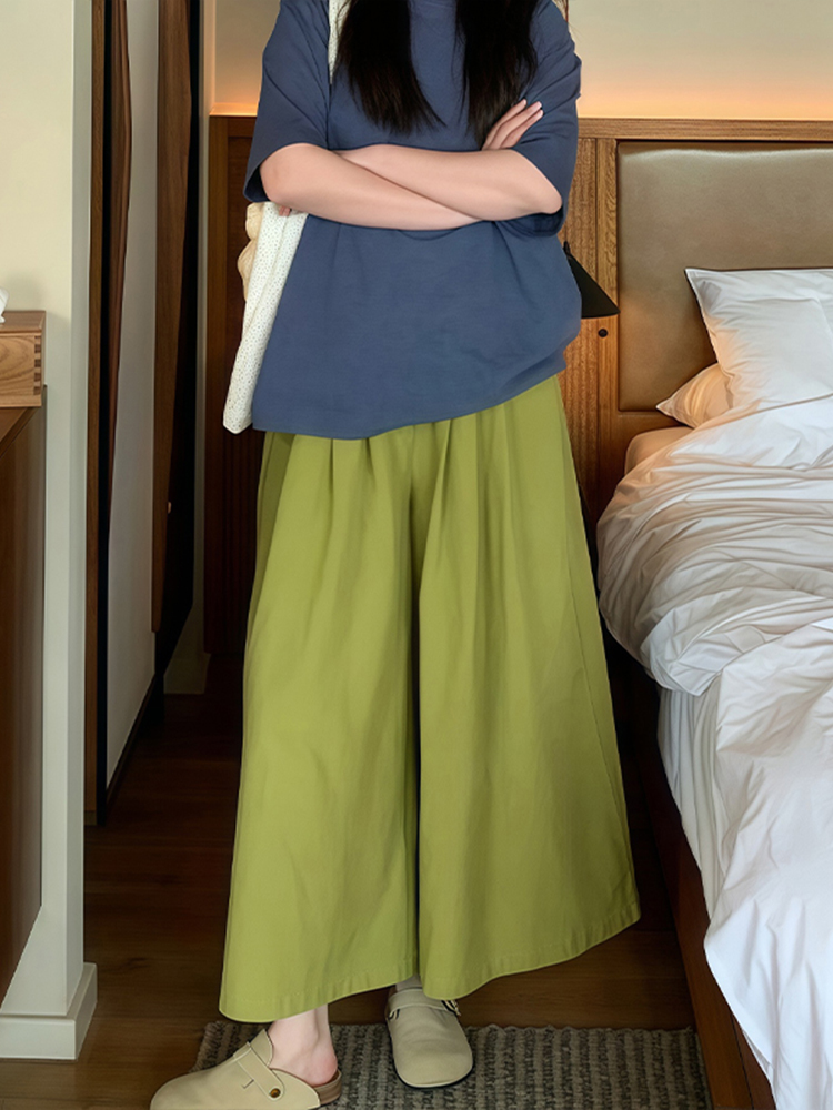 Women’s Green Draped Wide-Leg Pants, Summer Loose BF Style, Relaxed Fit for Petite Sizes, Trendy 2025 Fashion Women’s Green Draped Wide-Leg Pants, Summer Loose BF Style, Relaxed Fit for Petite Sizes, Trendy 2025 Fashion