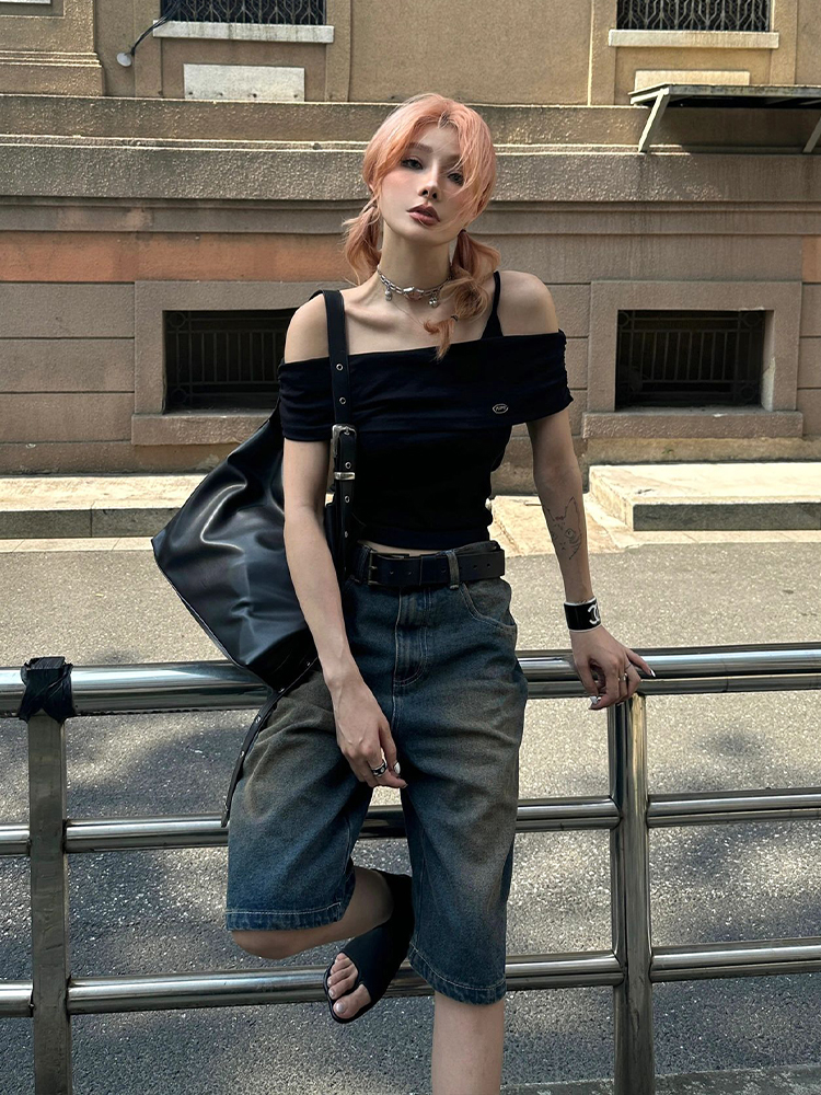 Women's High-End Black One-Shoulder Fitted T-Shirt, Summer Faux Two-Piece Camisole, Trendy Ins Style Women's High-End Black One-Shoulder Fitted T-Shirt, Summer Faux Two-Piece Camisole, Trendy Ins Style