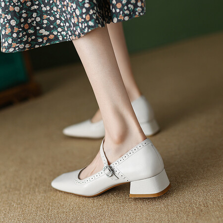 Women's Italian-Style Soft-Soled One-Strap Mid-Heel Square-Toe Flats - Comfortable 3.5 cm Shoes for Everyday Wear Women's Italian-Style Soft-Soled One-Strap Mid-Heel Square-Toe Flats - Comfortable 3.5 cm Shoes for Everyday Wear