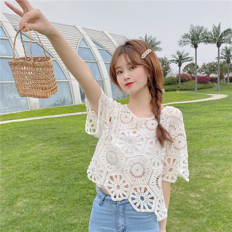 Women's Lace Pullover Top - Short Sleeve Sun Protection Shawl Cover-Up - Stylish Summer Fashion Women's Lace Pullover Top - Short Sleeve Sun Protection Shawl Cover-Up - Stylish Summer Fashion