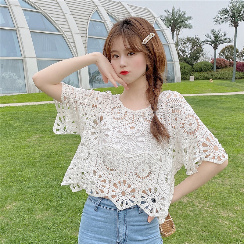 Women's Lace Pullover Top - Short Sleeve Sun Protection Shawl Cover-Up - Stylish Summer Fashion Women's Lace Pullover Top - Short Sleeve Sun Protection Shawl Cover-Up - Stylish Summer Fashion