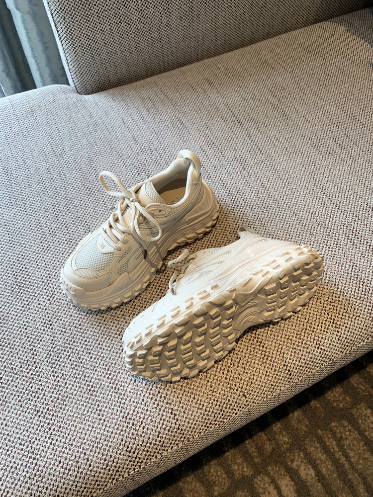 Women's Lace-Up Mesh Sports Leisure Shoes - Breathable Genuine Leather Thick-Soled Dad Sneakers for Spring 2025 Women's Lace-Up Mesh Sports Leisure Shoes - Breathable Genuine Leather Thick-Soled Dad Sneakers for Spring 2025