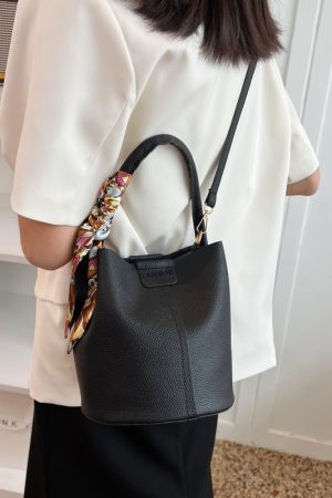 Women's Large Capacity Crossbody Bag - High-End Summer 2025 Trendy Tote Bucket Bag for Stylish Everyday Use