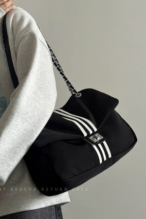 Women's Large Capacity Nylon Canvas Chain Tote Bag - 2024 New Commuting Crossbody Wanderer Style