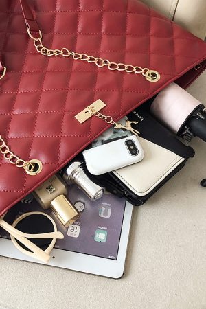 Women's Large Capacity Single-Shoulder Bag, Trendy 2025 Korean Style Crossbody with Embroidered Chain, Versatile Bucket Bag