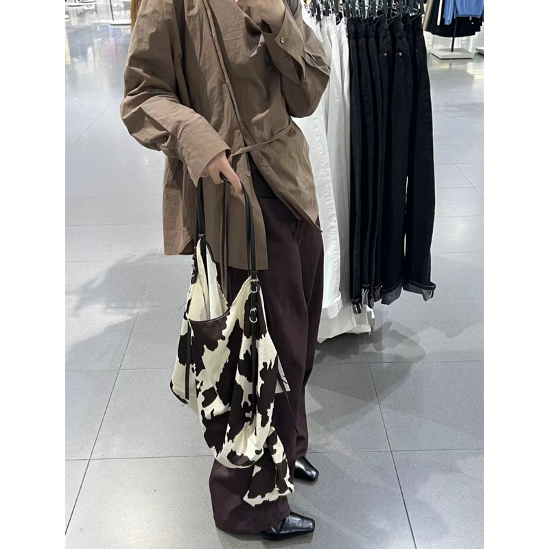 Women's Leopard Print Silk Satin Tote Bag - Large Capacity Fashionable Commuting Handbag for Shopping & Everyday Use Women's Leopard Print Silk Satin Tote Bag - Large Capacity Fashionable Commuting Handbag for Shopping & Everyday Use