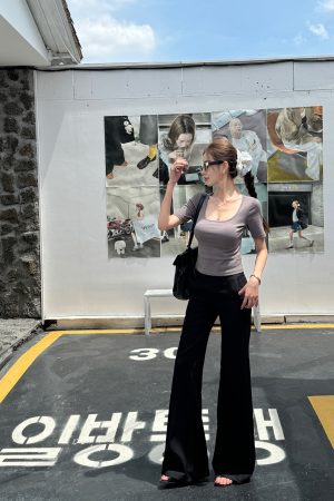 Women's Light Fabric Short Sleeve Square Neck T-Shirt - Solid Color, High Waist Slim Fit, Off-Shoulder Style for Spring/Summer