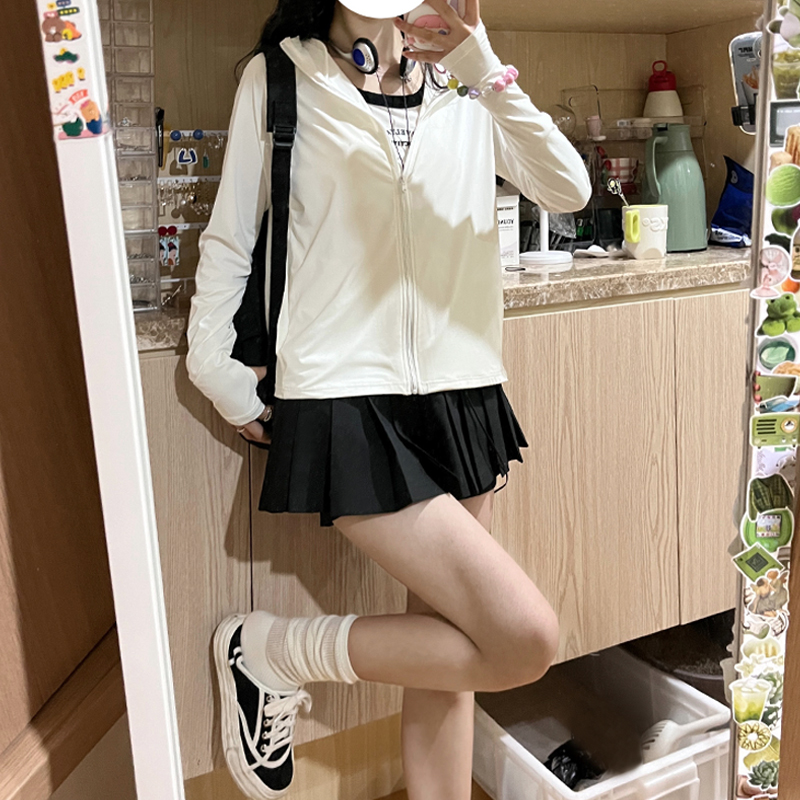 Women's Lightweight Hooded Sun Protection Jacket - UPF 50+ Ice Silk Breathable Cape Cardigan for Summer Outdoor Wear Women's Lightweight Hooded Sun Protection Jacket - UPF 50+ Ice Silk Breathable Cape Cardigan for Summer Outdoor Wear