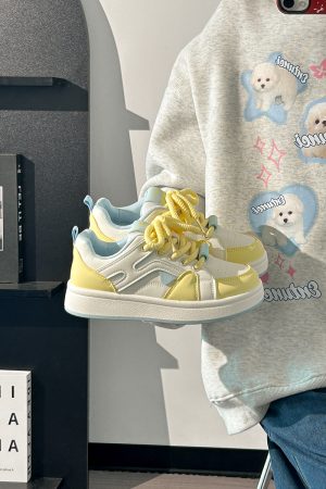 Women's Little White Sneakers - Soft Sole Spring/Summer Sports Shoes, Breathable Versatile Footwear for Everyday Style