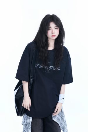 Women's Loose Fit Round Neck T-Shirt with Short Sleeves - Summer Style 'Sit and Eat Until the Mountains are Empty' Graphic