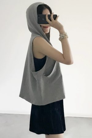 Women's Loose-Fitting Pure Cotton Sleeveless Hoodie Vest with Pockets - Casual Sports Top for Everyday Wear