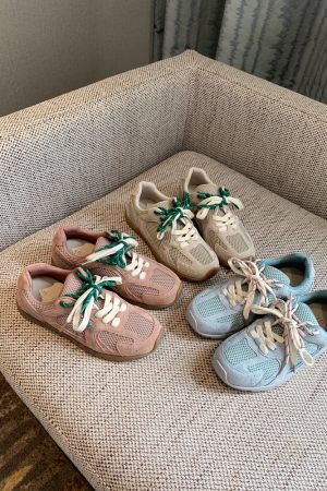 Women's Low-Top Flat Sole Suede and Mesh Casual Sports Shoes - Breathable Comfort for Everyday Style 2025