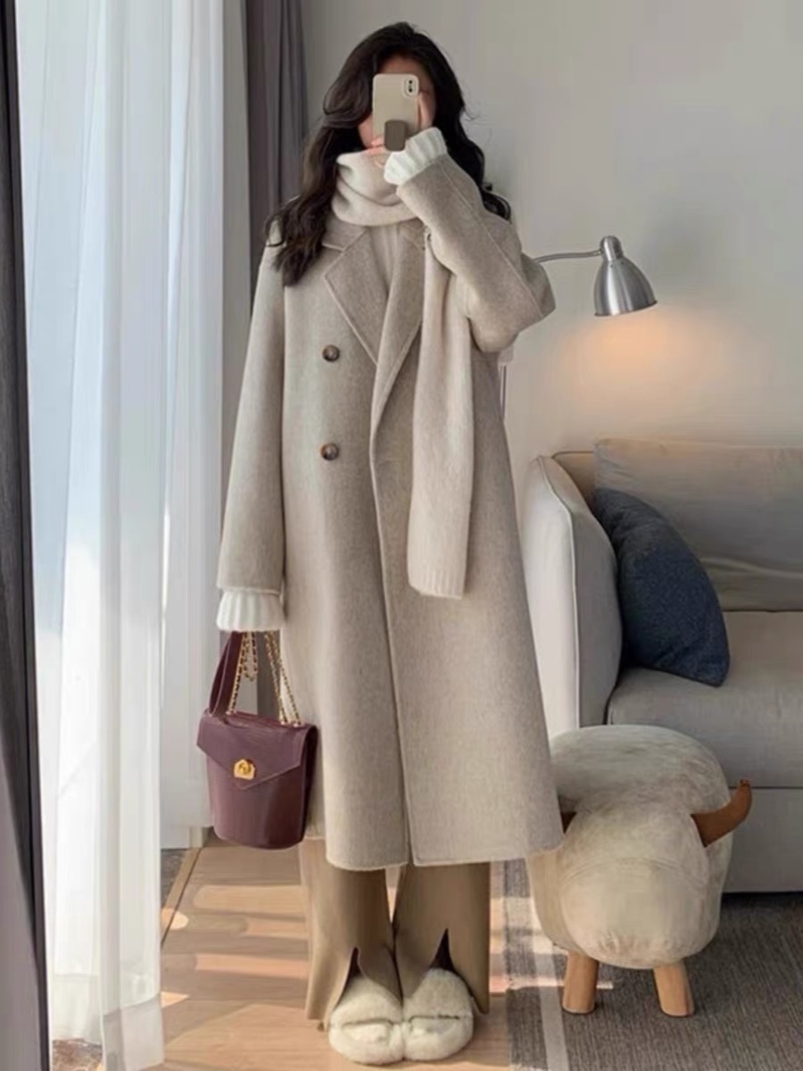 Women's Mid-Length Down Jacket with Cashmere Lining, 2024 Winter Thick Woolen Overcoat in Oatmeal Color Women's Mid-Length Down Jacket with Cashmere Lining, 2024 Winter Thick Woolen Overcoat in Oatmeal Color