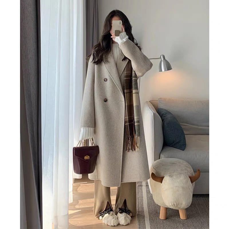 Women's Mid-Length Down Jacket with Cashmere Lining, 2024 Winter Thick Woolen Overcoat in Oatmeal Color Women's Mid-Length Down Jacket with Cashmere Lining, 2024 Winter Thick Woolen Overcoat in Oatmeal Color