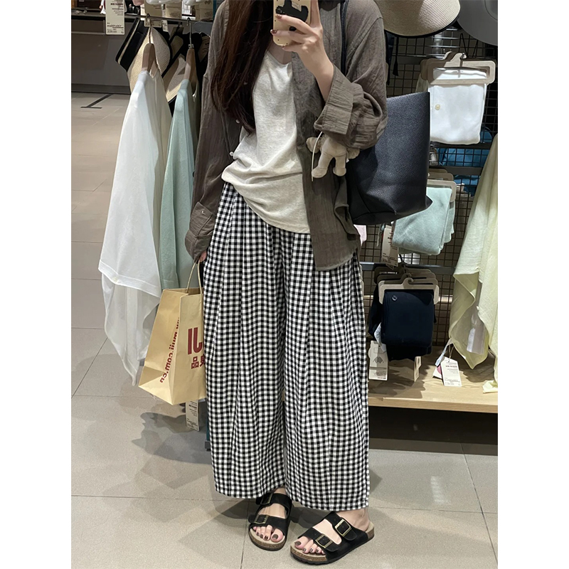 Women's Petite Plus Size Loose Checkered Cropped Wide-Leg Balloon Pants for Summer Women's Petite Plus Size Loose Checkered Cropped Wide-Leg Balloon Pants for Summer