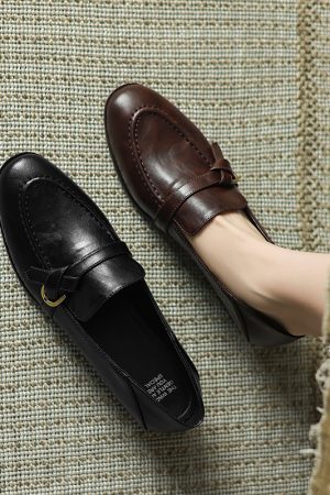 Women's Retro British Style Genuine Leather Slip-On Loafers with Medium Chunky Heel - Two-Way Wear for Spring Fashion