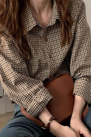 Women's Retro Checkered Polo Shirt - French Chic Top in Autumn/Summer 2025 Style, Niche Hong Kong Design