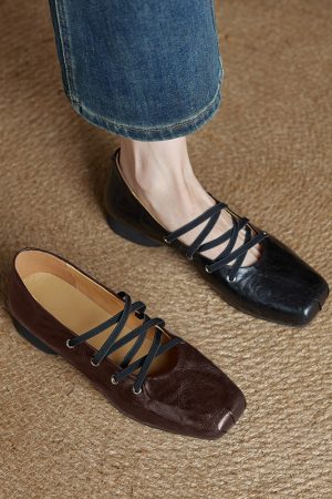 Women's Retro French Mary Jane Ballet Flats - Genuine Leather, Square Toe, Cross Strap, Mid-Heel, Vintage Style