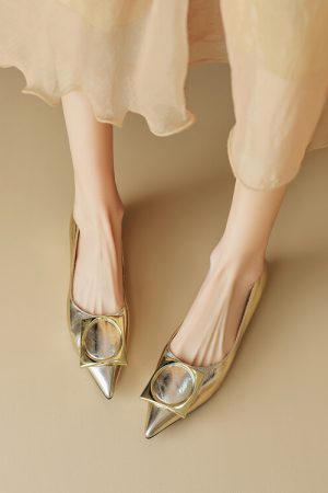 Women's Retro Pointed-Toe Flats - Stylish Versatile French Fashion Shallow Mouth Shoes for a Chic Italian Look