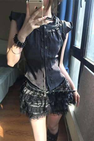 Women's Retro Ruffled Edge Spliced Gray Shirt, Slim Fit Flutter Sleeve Top for Summer, Vintage Subculture Style