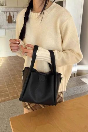 Women's Retro Textured Tote Bag 2024 | Fashionable Commuting Shoulder & Crossbody Bucket Handbag