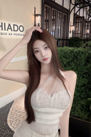 Women's Sexy Slim Fit Mesh Lace Camisole - Heavy Industry Neck-Hanging Design, Pure Desire Style, Y2K-Inspired Short Top