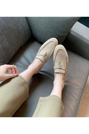 Women's Sheepskin Tassel Lock Loafers - Flat Slip-On Cashmere Flats for Versatile Everyday Style